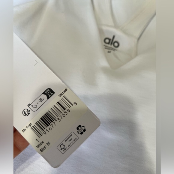 ALO Yoga Airbrush Real Dress - Picture 6 of 6